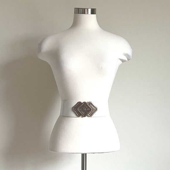 White Stretch Waist Belt with Ornate Bronze Clasp - Picture 3 of 3